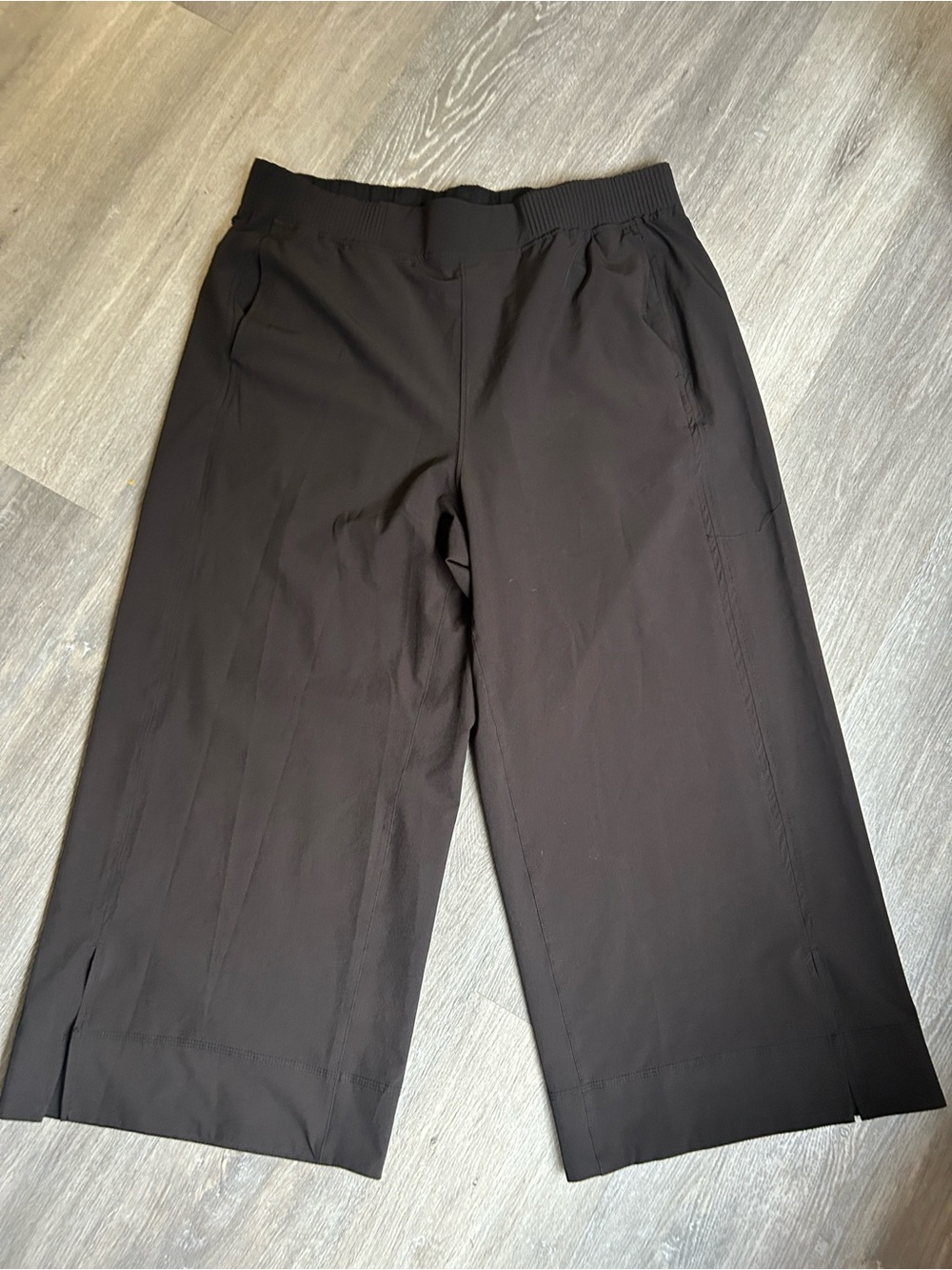 Lands End Black Sport Knit Elastic Waist Wide Leg Cropped Pants Size XL Like New